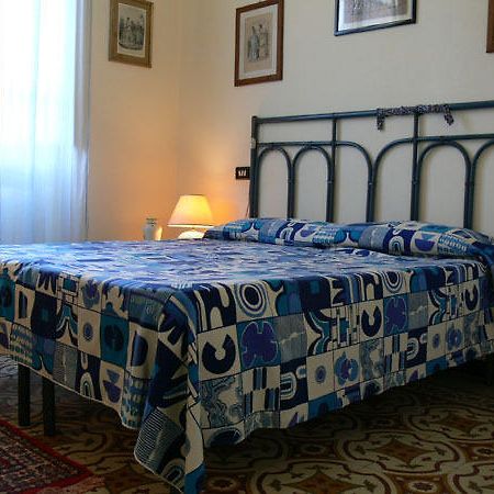 Casanoemi 2 Bed & Breakfast Cagliari Room photo